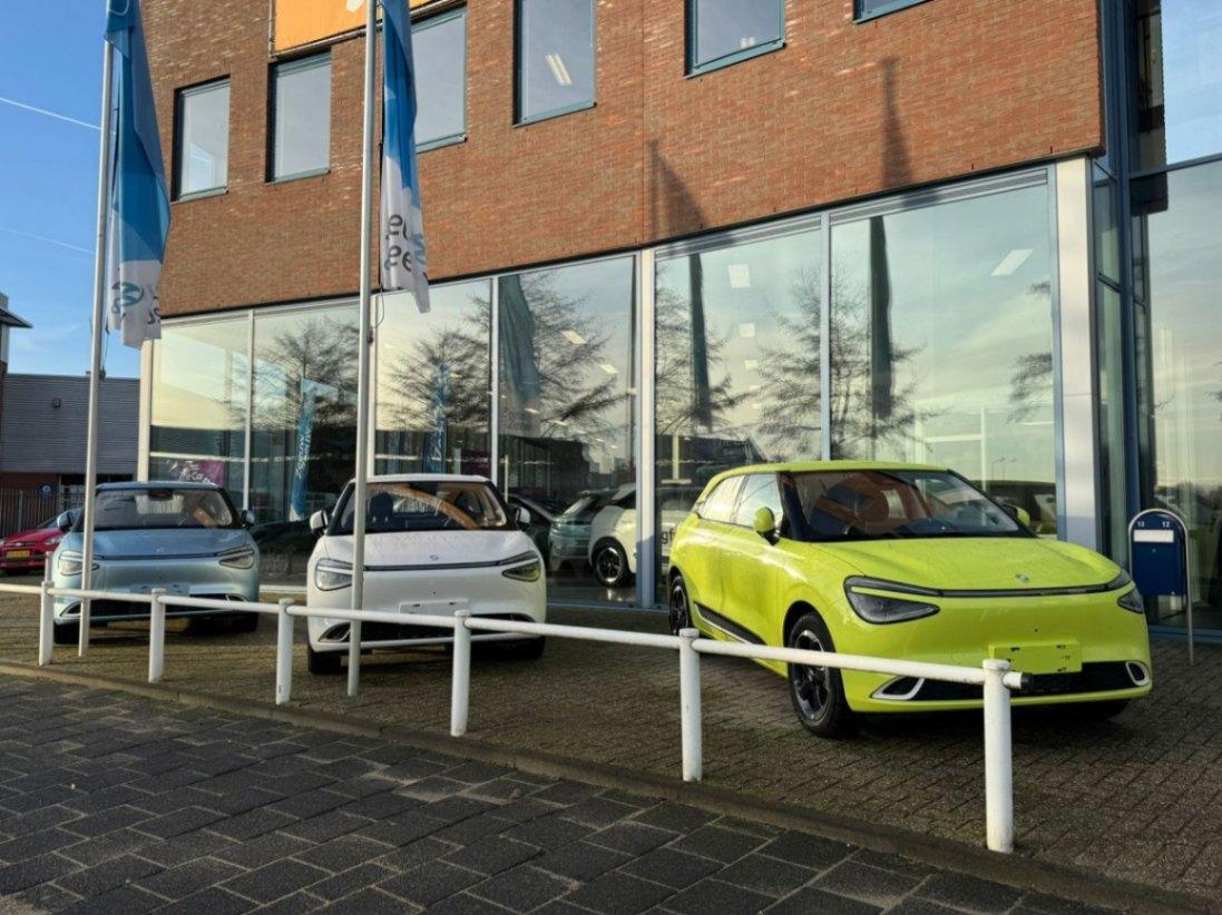 New Dongfeng BOXs unloaded: ready for action! image