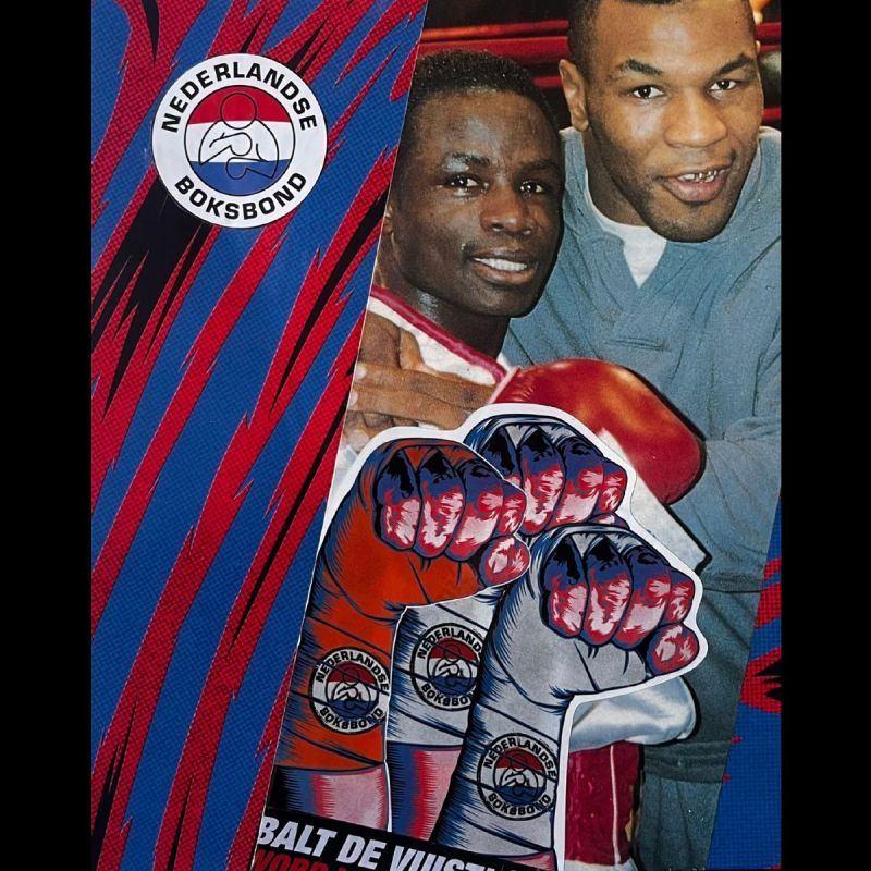 De boksers samen opgenomen in de New York Boxing Hall of Fame. image