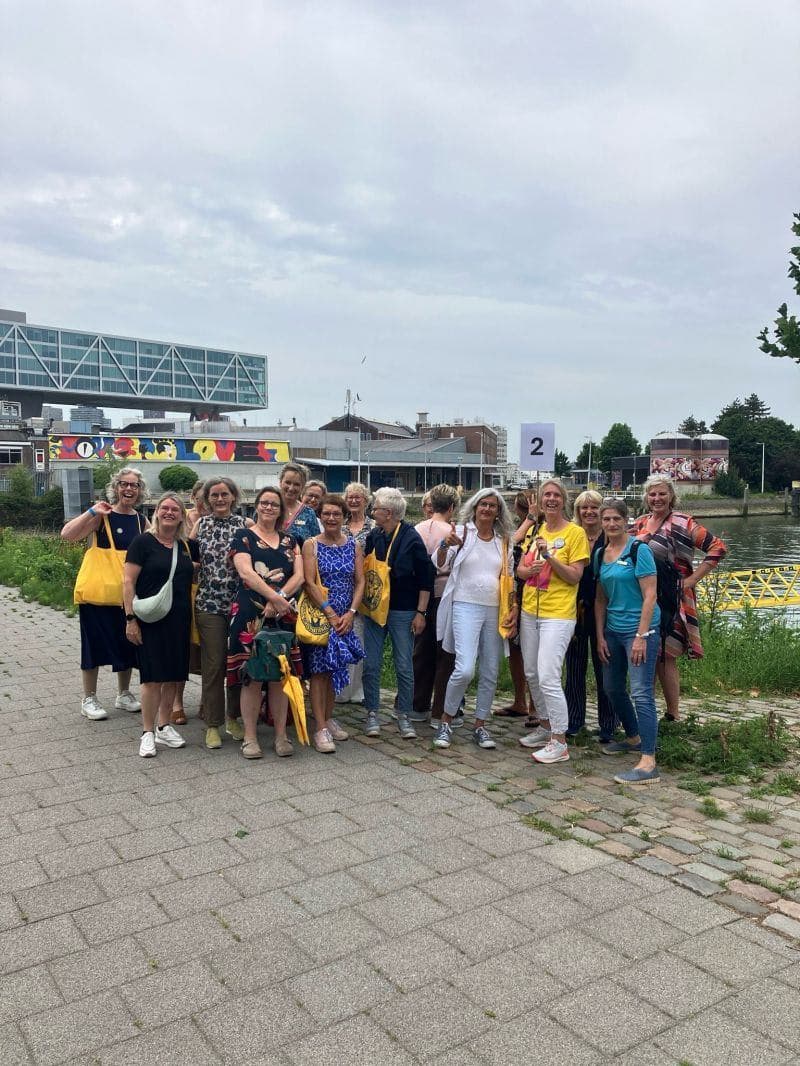 Samen met ongeveer 450 leden vanuit heel Nederland hebben wij gisteren de jaarlijkse Inspirada gehad. De dag begint altijd met de verplichte Alv. image